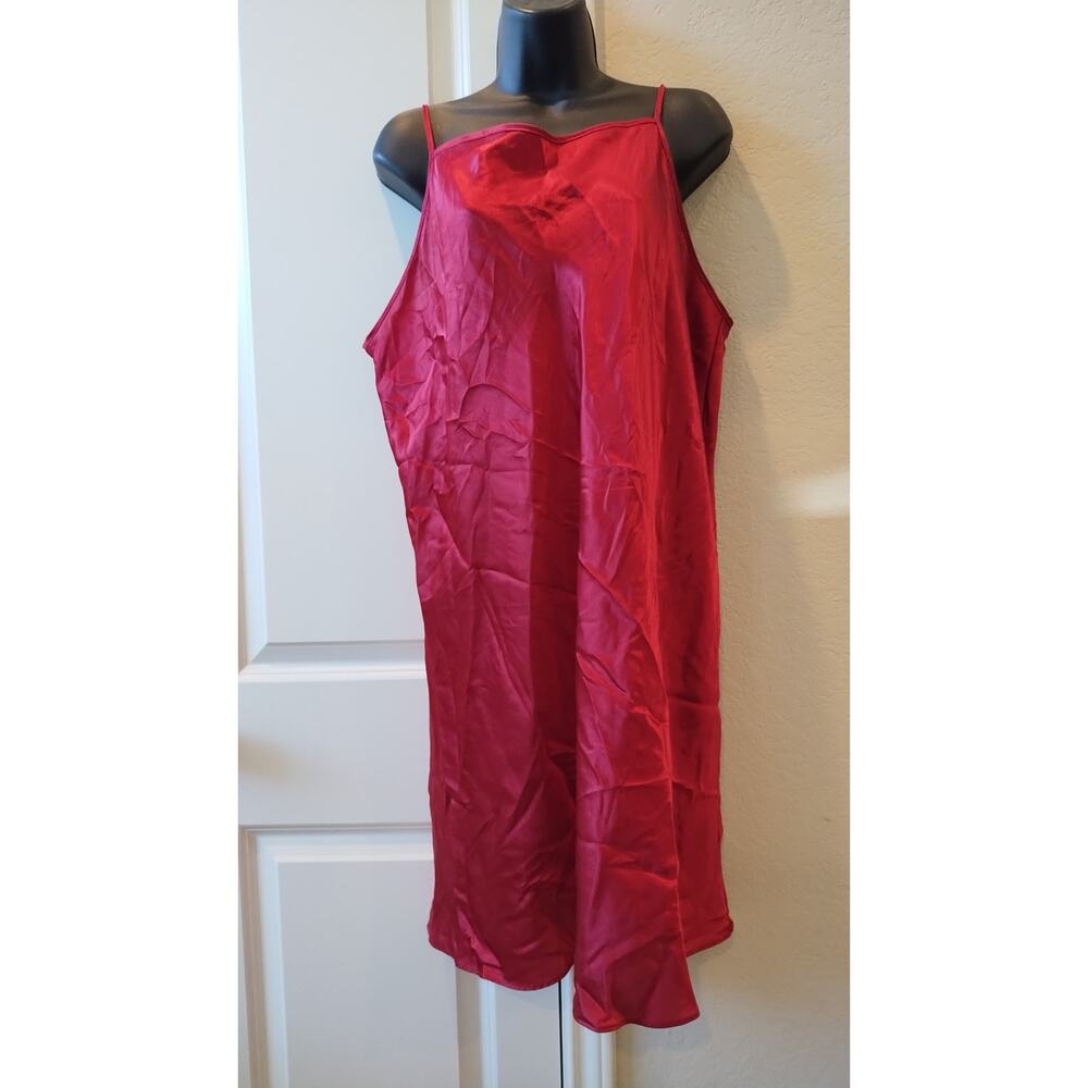 Cinema Red satin camisole with thin straps size XXL for women